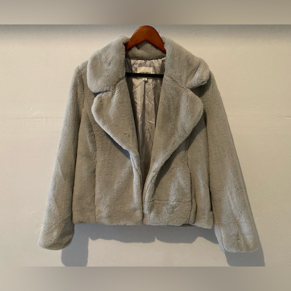 NWOT!! Silkiest Teddy Jacket Lightest Gray